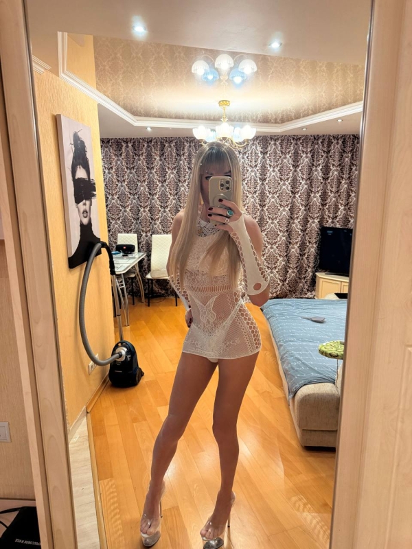 Транссексуалка Елена