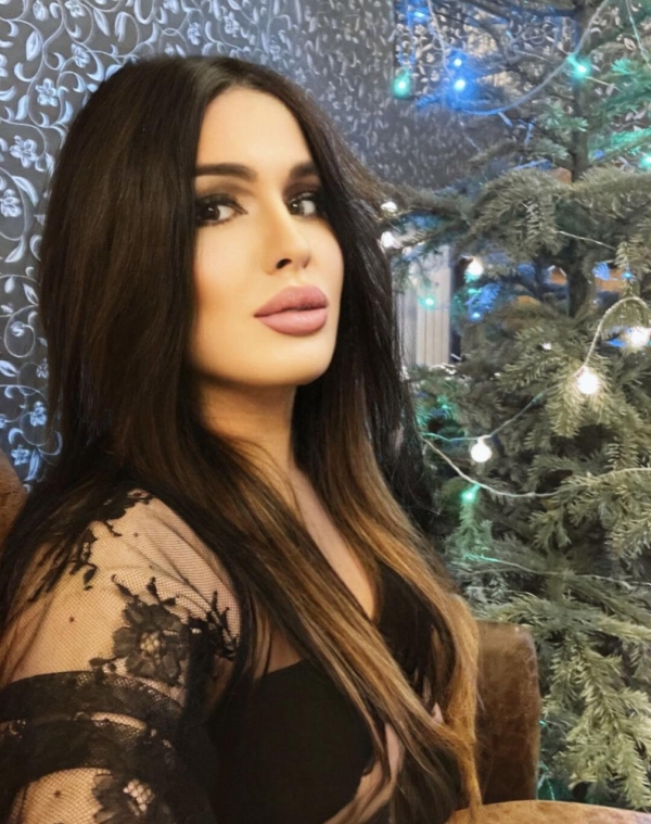 Трансексуалка Аделина