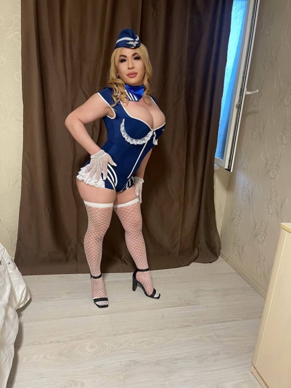 Транссексуалка Жанна